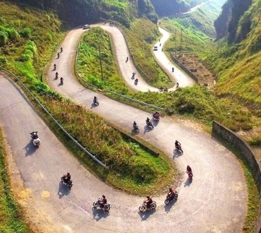 How to Travel Cat Ba Island to Ha Giang Loop