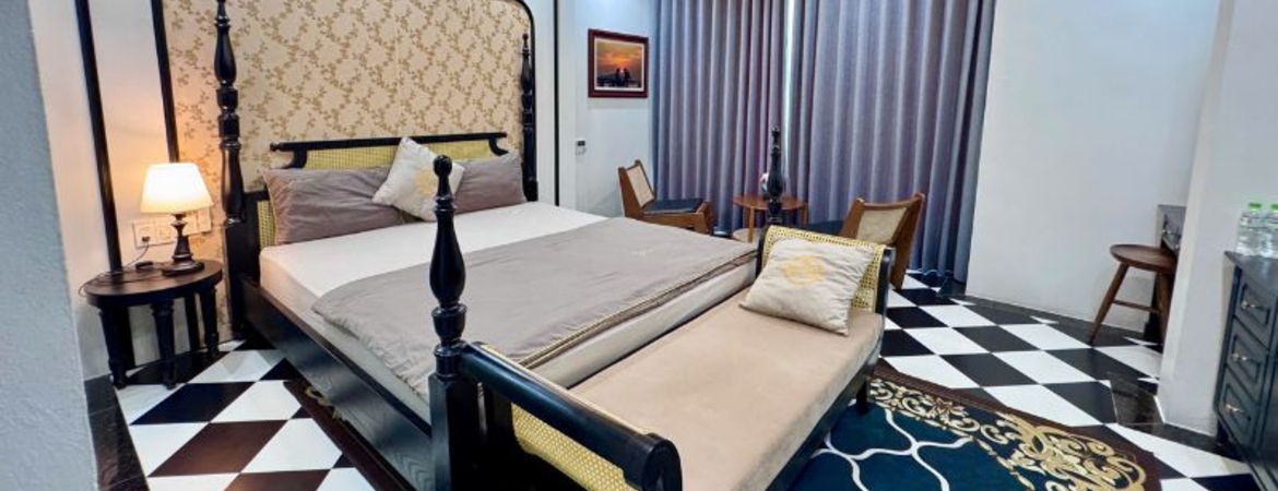 Cat Ba Hotel for Couples Near Beaches and Lan Ha Bay