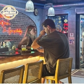 Cocktail Night in Cat Ba: Best Pub Experience in Cat Ba Town