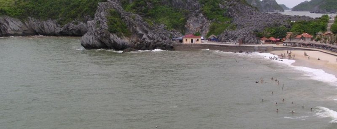 Tung Thu Beach vs Cat Co Beach: Which Beach Is Better In Cat Ba