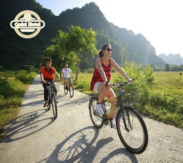 Viet Hai Village Cycling: Scenic Countryside Adventure