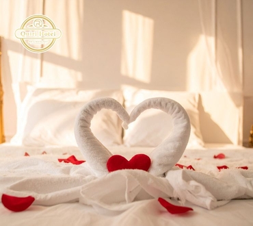 Cat Ba Hotel for Honeymoon Near Lan Ha Bay