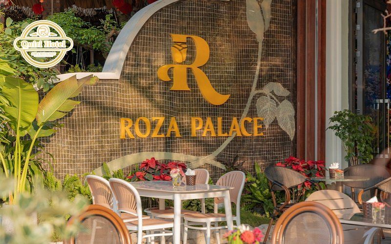 Roza Bar And Restaurant