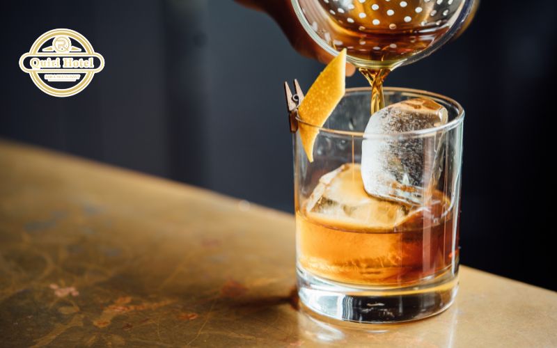 What Makes a Great Cocktail Bar in Cat Ba?