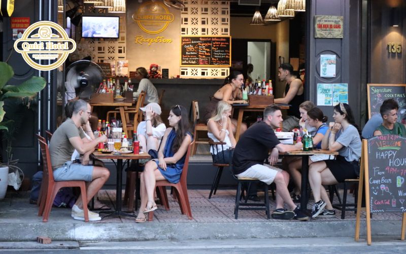 What Makes a Good Western Food Restaurant in Cat Ba