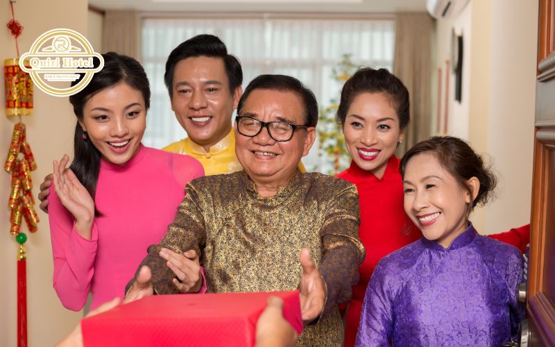 Best Experiences for Travelers During Tet Holiday