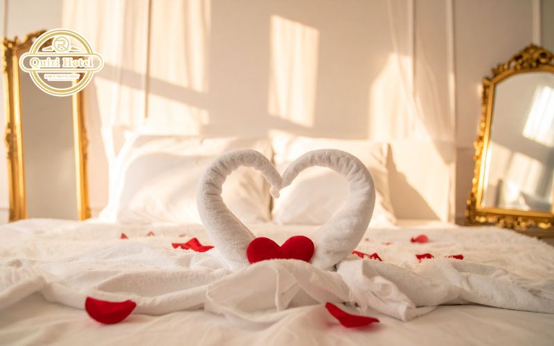 Romantic Hotel Stay in Cat Ba