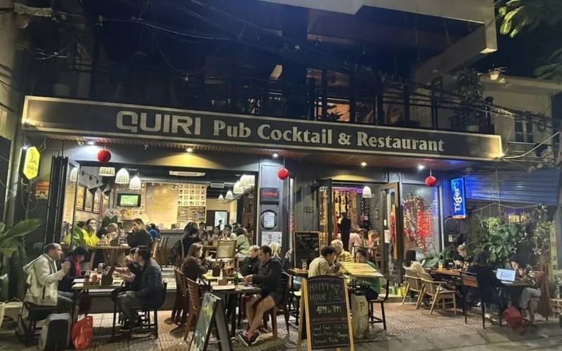 Quiri Hotel Cát Bà trung tâm thị trấn